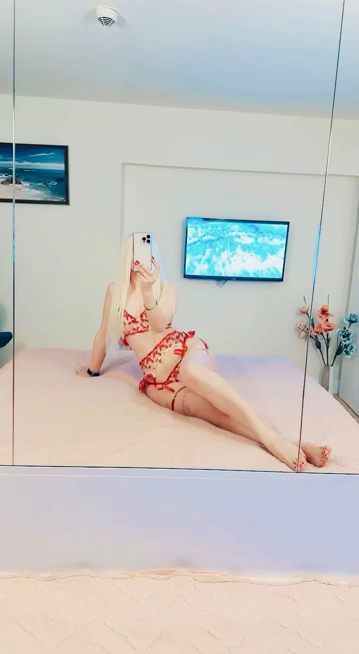 Kağıthane  Escort Defne